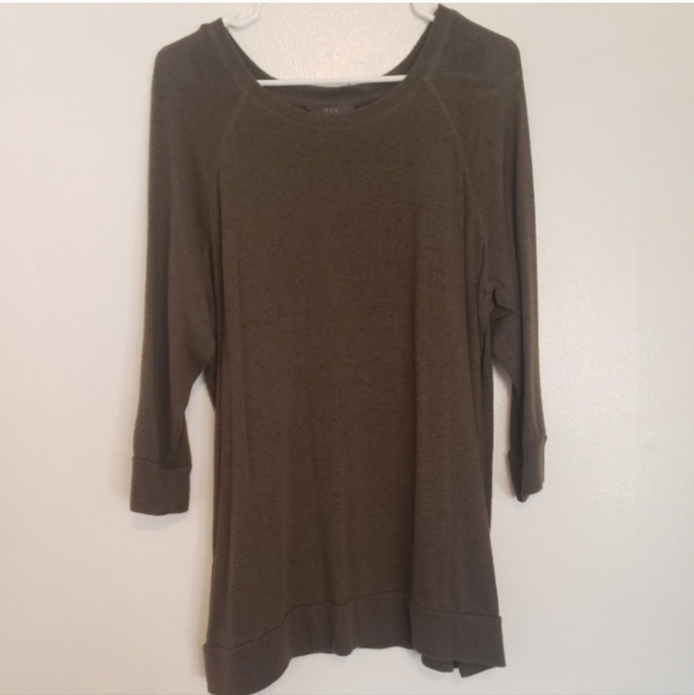 Mi Women's Olive Long Sleeve Tee